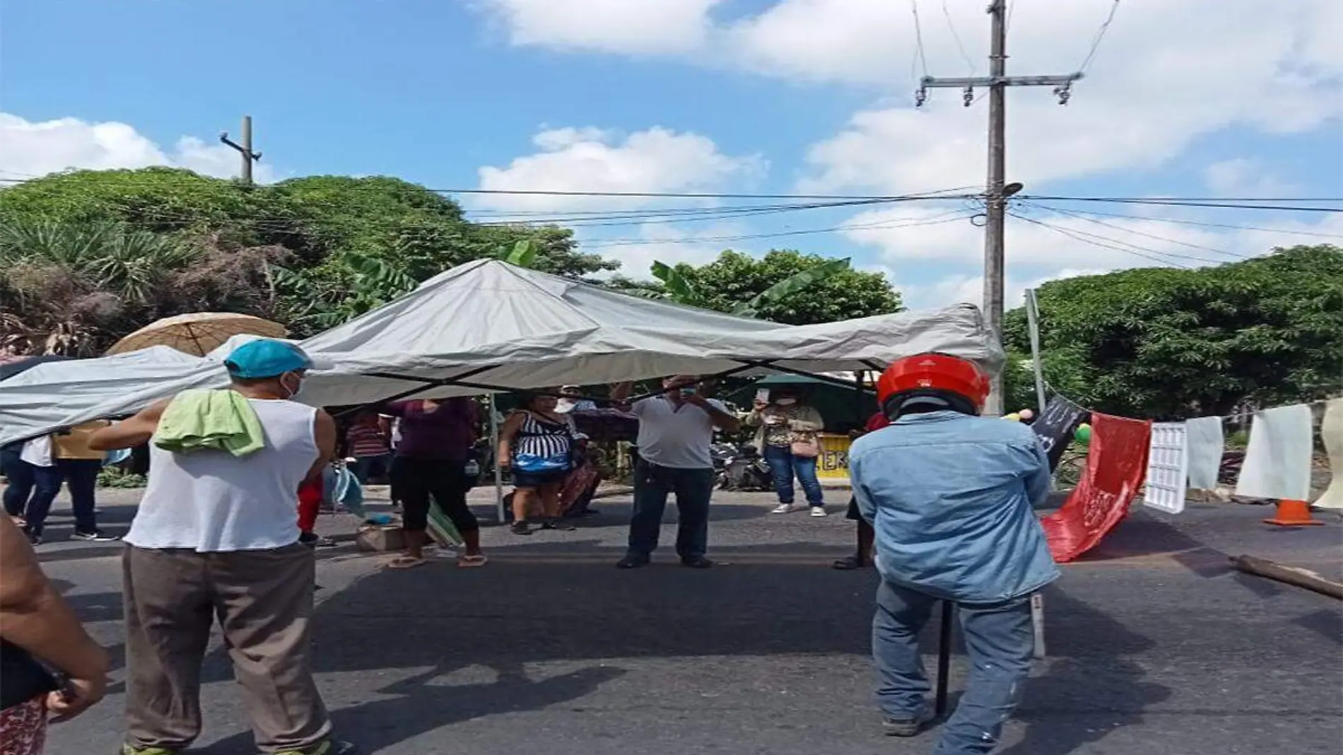 Bloqueo en carretera de Paso de Ovejas